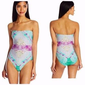 NEW Ivanka Trump Prism maillot one-piece swimsuit